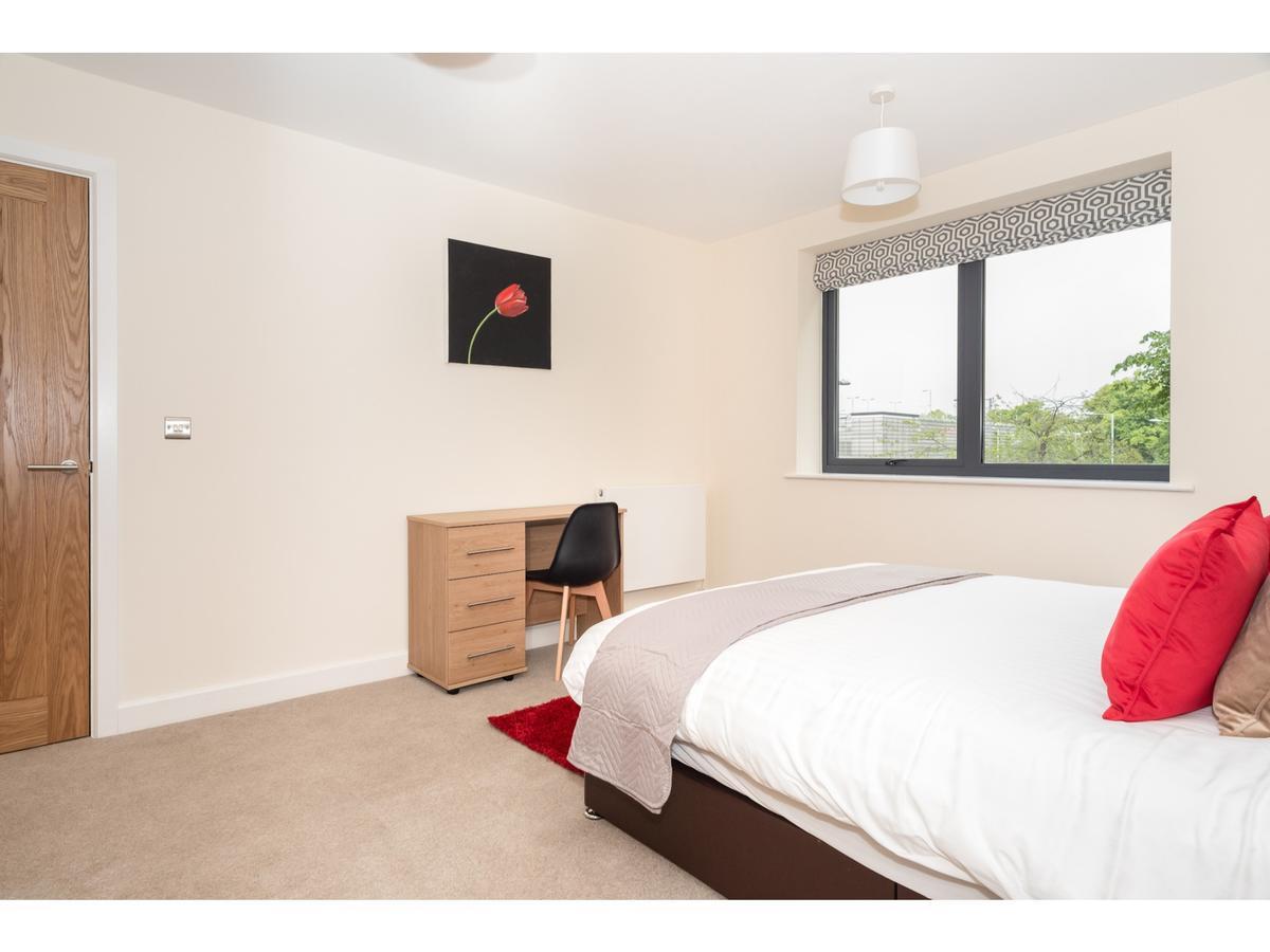 Stylish Flat Near The City Centre - Pass The Keys York Buitenkant foto