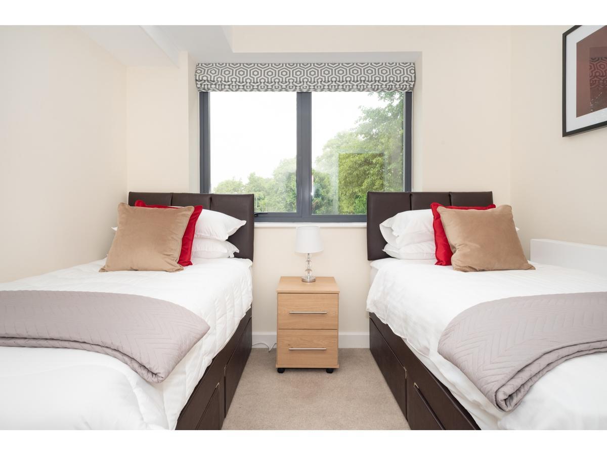 Stylish Flat Near The City Centre - Pass The Keys York Buitenkant foto